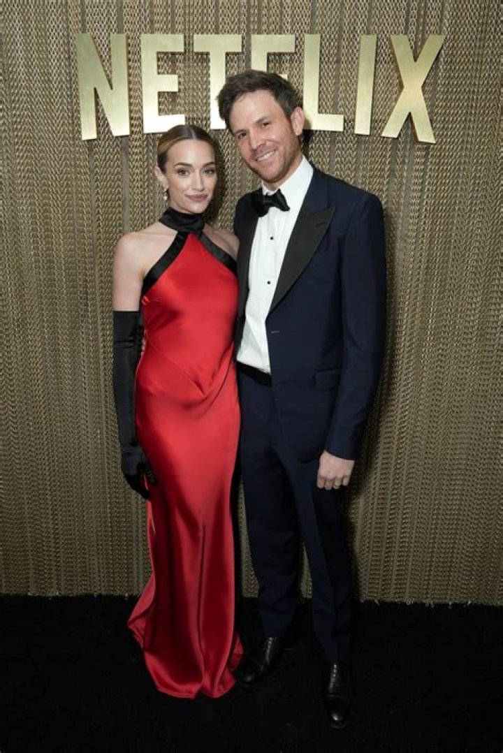 'The Passage' Actress Brianne Howey Bio: Found Husband To-Be? Meet Him