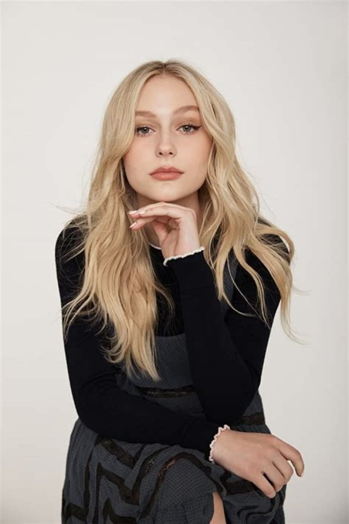 Alyvia Alyn Lind Height