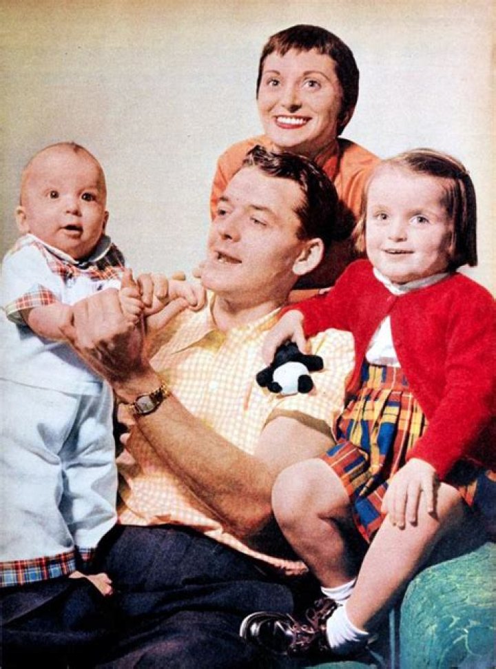 Ann Holbrook and Tina Moss, 4 Children