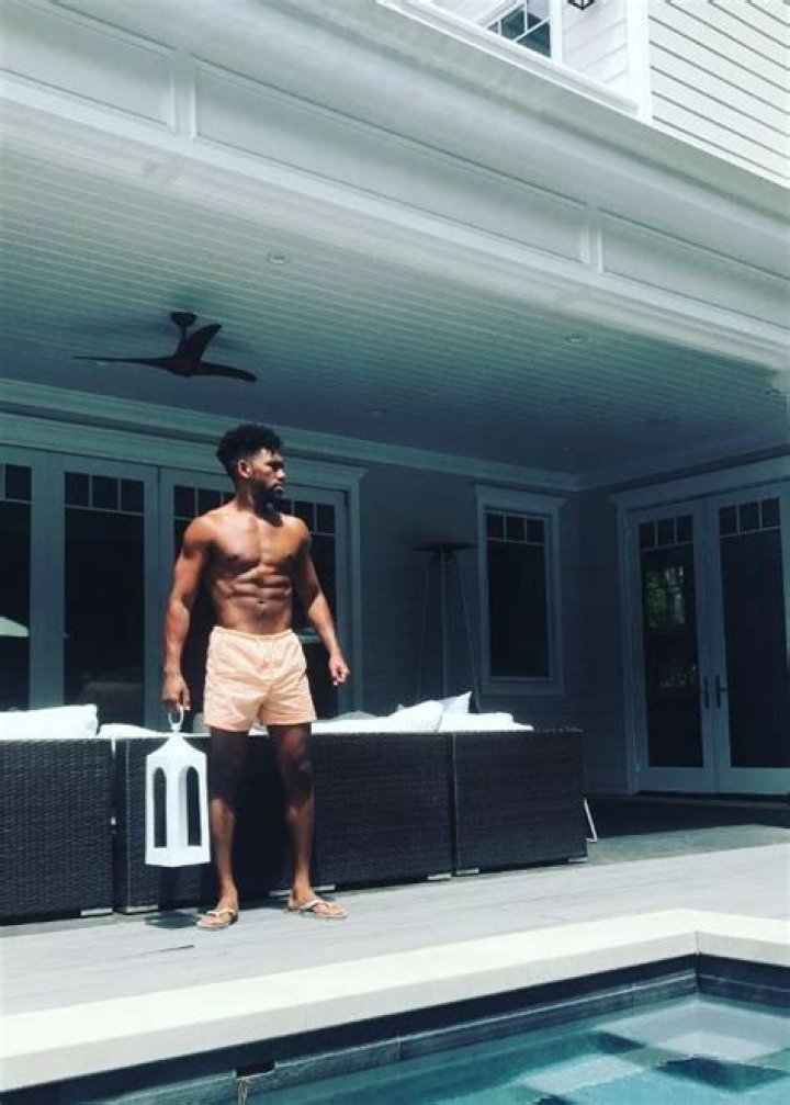 Brandon Mychal Smith Height