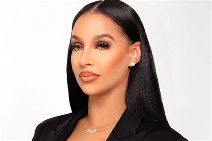 Crystal Renay