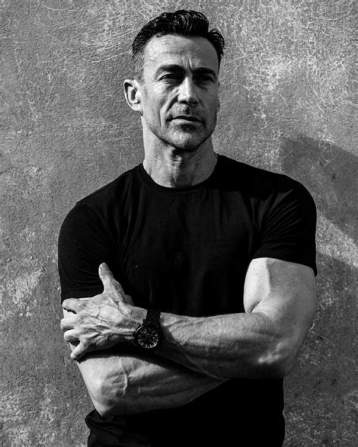 Daniel Bernhardt
