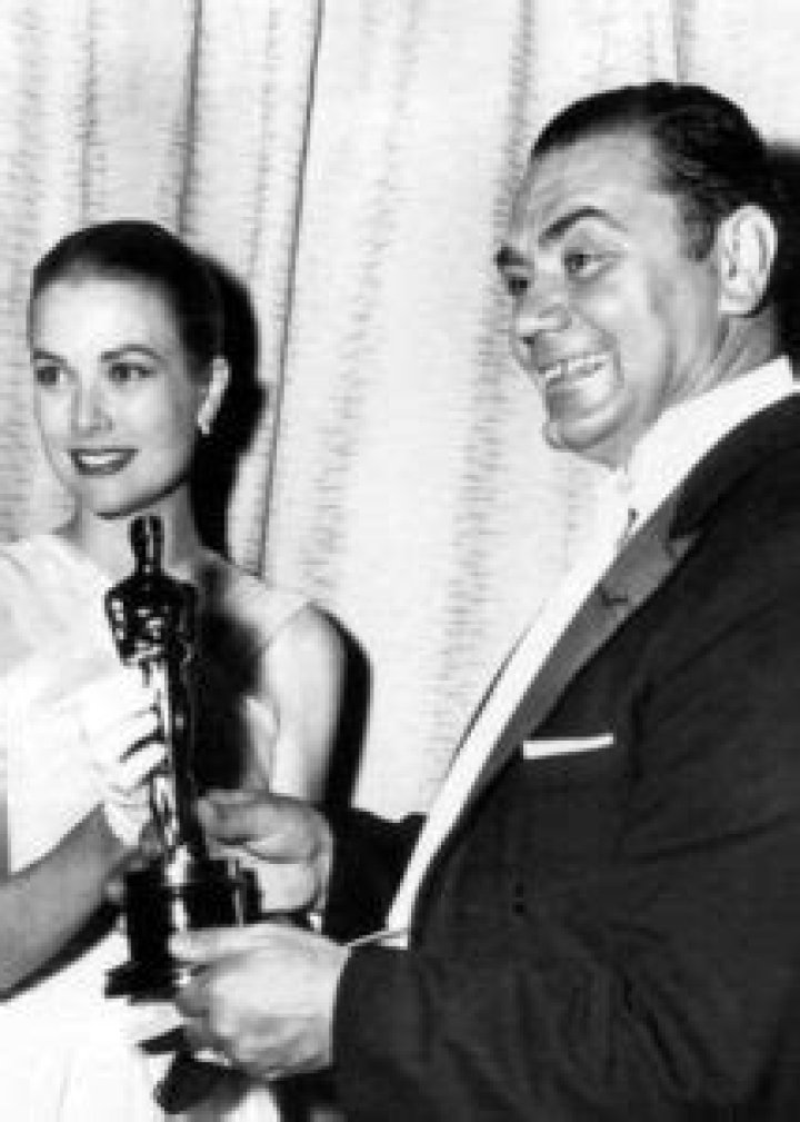 Ernest Borgnine Height
