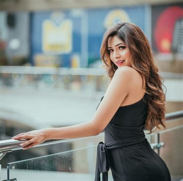 Kajal Pahariya Biography, Age, Wiki, Height, Birthday, Details, About, Bio