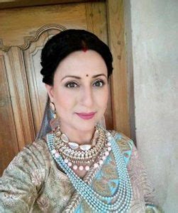 Kishori Shahane – Biography, Facts & Life Story