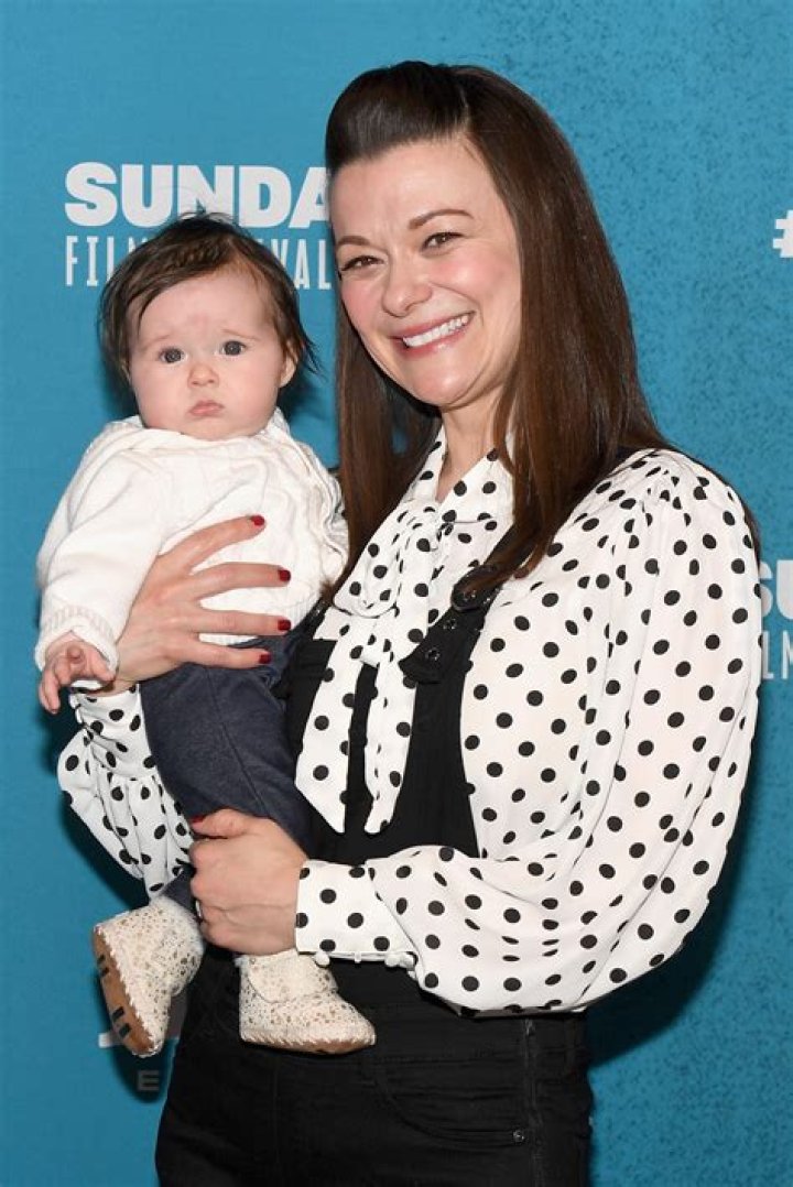Maribeth Monroe Bio, Wiki, Age, Husband, The Good Place, and Net Worth