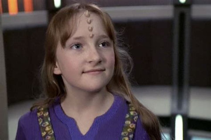 Scarlett Pomers