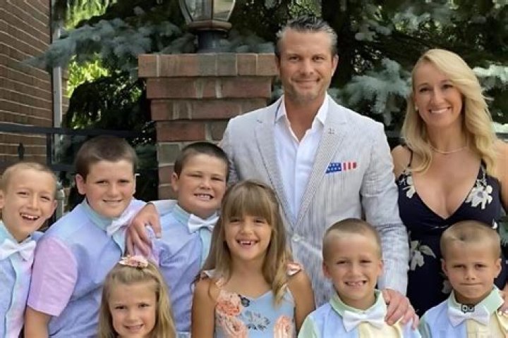 Stephen Nelson MLB, Bio, Wiki, Age, Family, Wife, Salary, and Net Worth