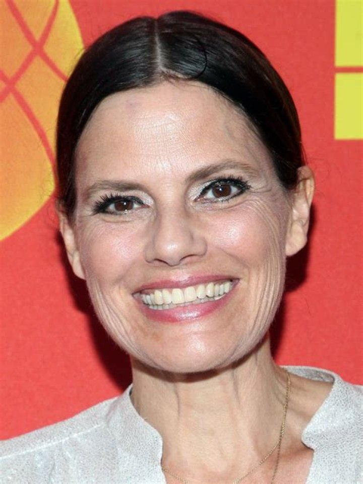 Suzanne Cryer – Biography, Facts & Life Story