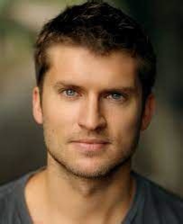 Tom Weston Jones – Biography, Facts & Life Story